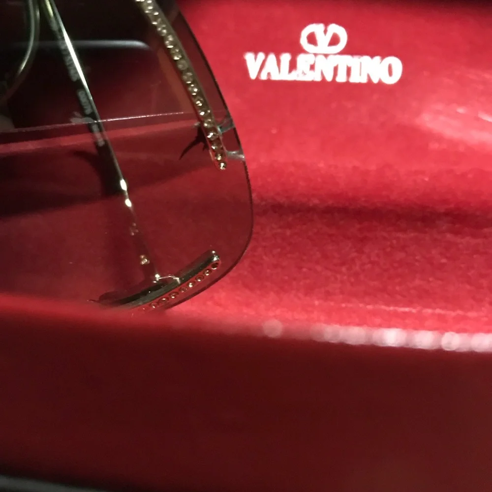 ❣Authentic Valentino Rare Sunglasses